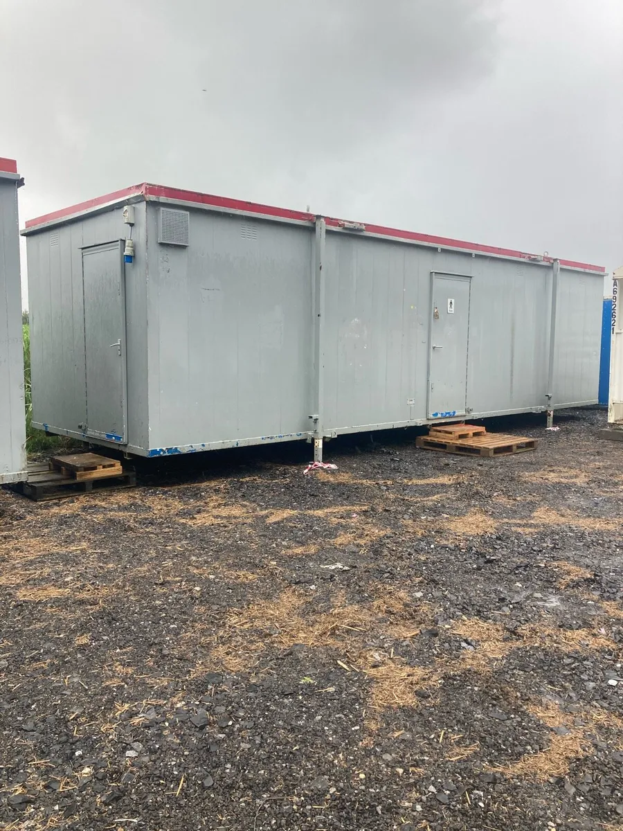 32/10 Modular Toilet Block - Image 1