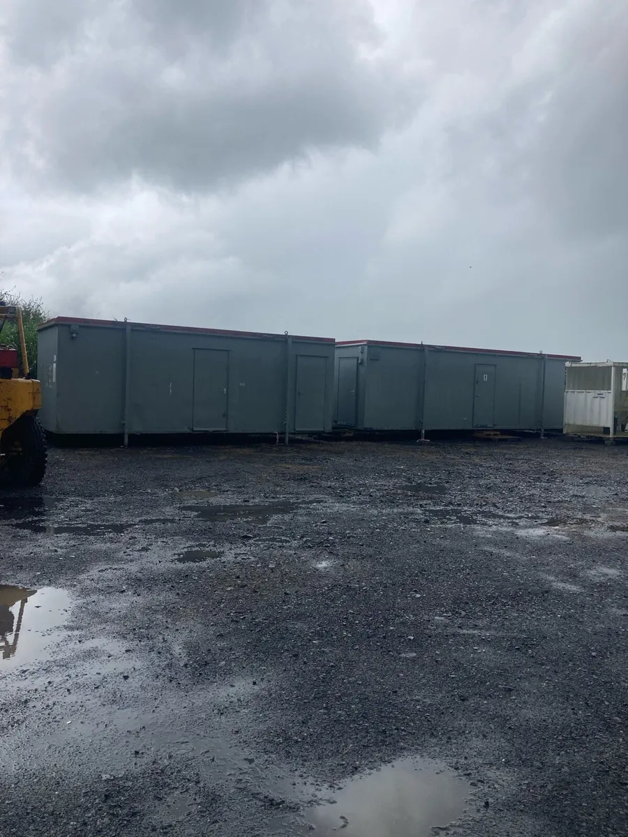 32/10 Modular Toilet Block - Image 2