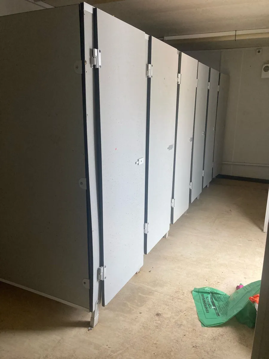 32/10 Modular Toilet Block - Image 3