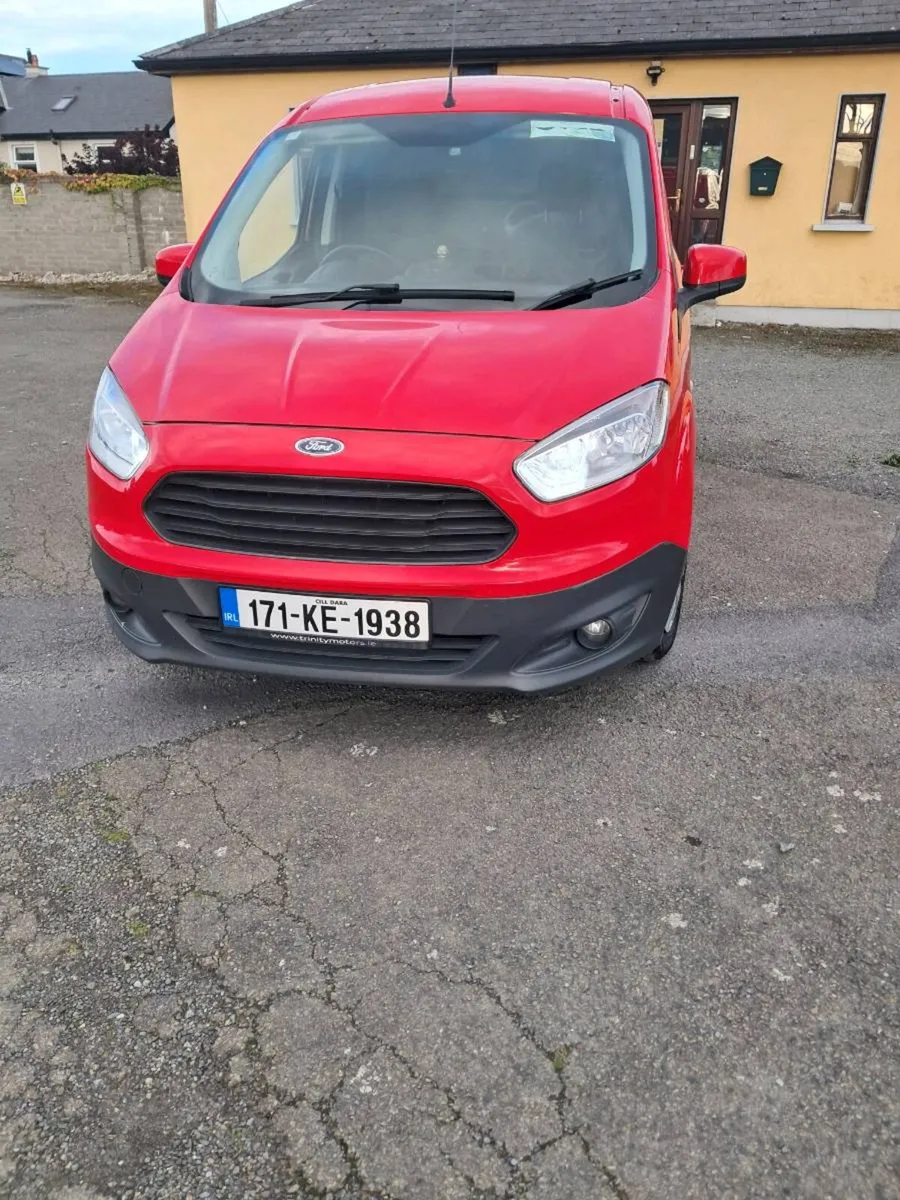 A van - Image 1