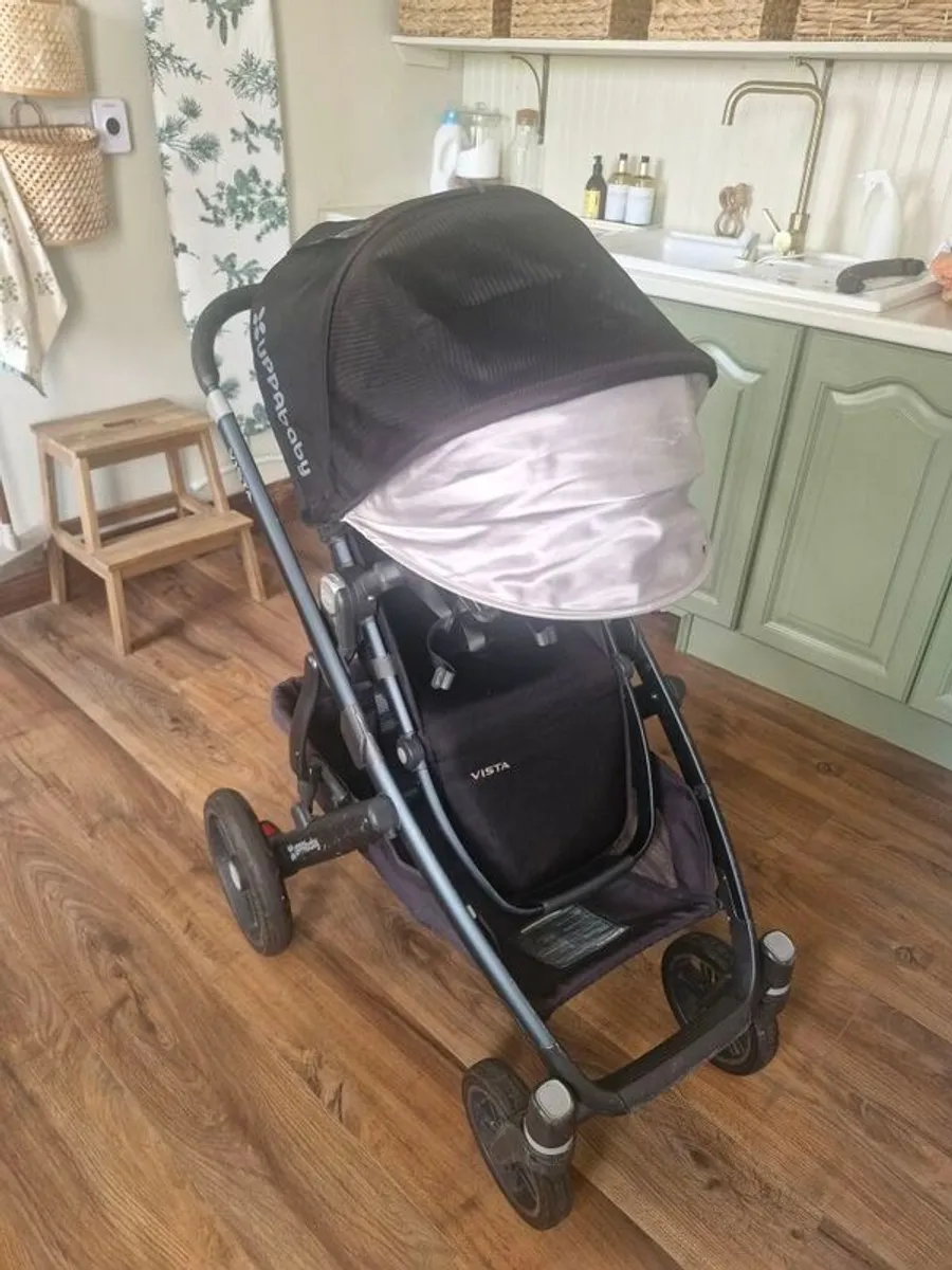 Uppababy Vista Pushchair, Pram & Accessories - Image 1