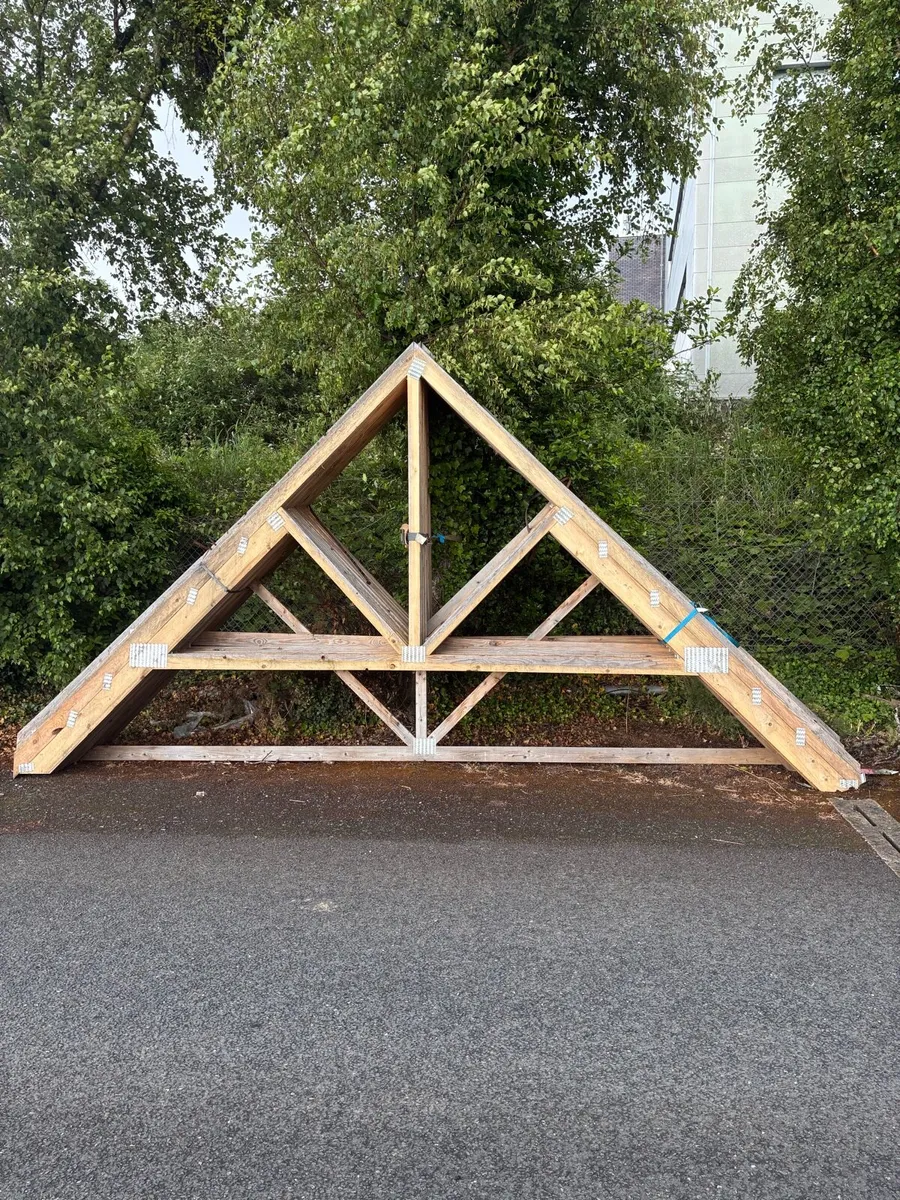 Roof Trusses - Image 2