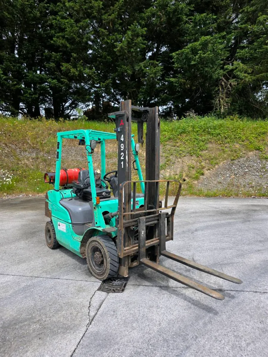 Forklifts - Image 2