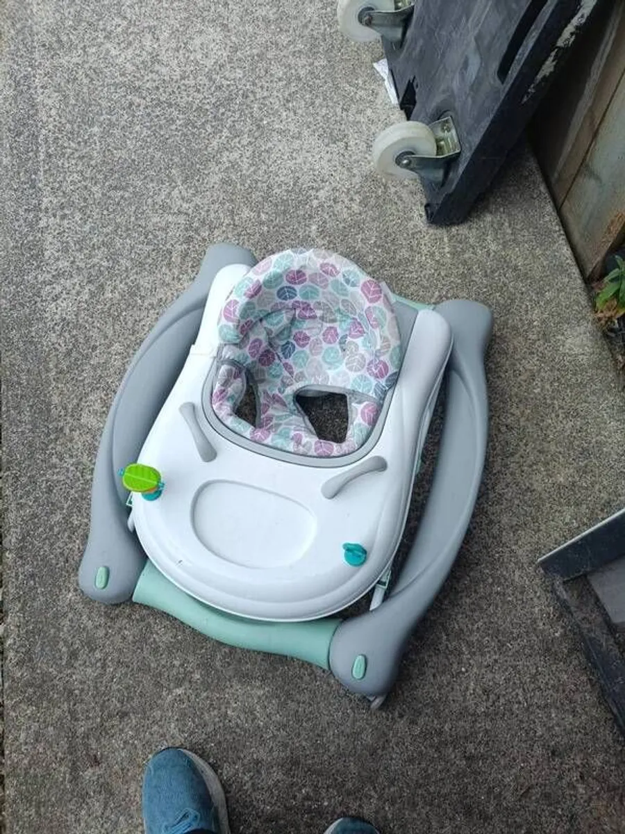 Baby walker - Image 2
