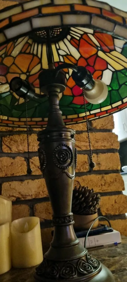 TIFFANY POPPY LAMP - Image 1