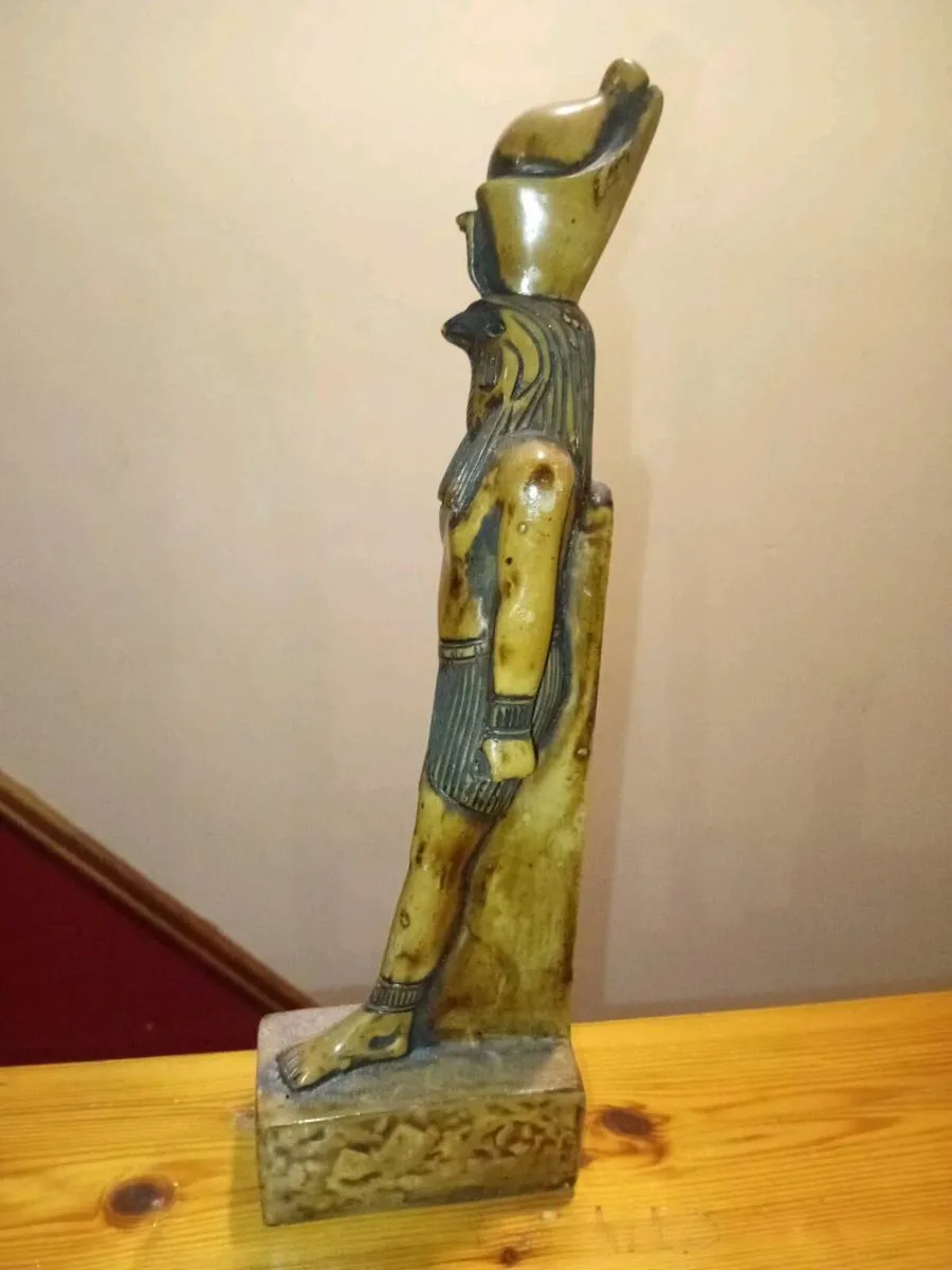 Egyptian statue - Image 2