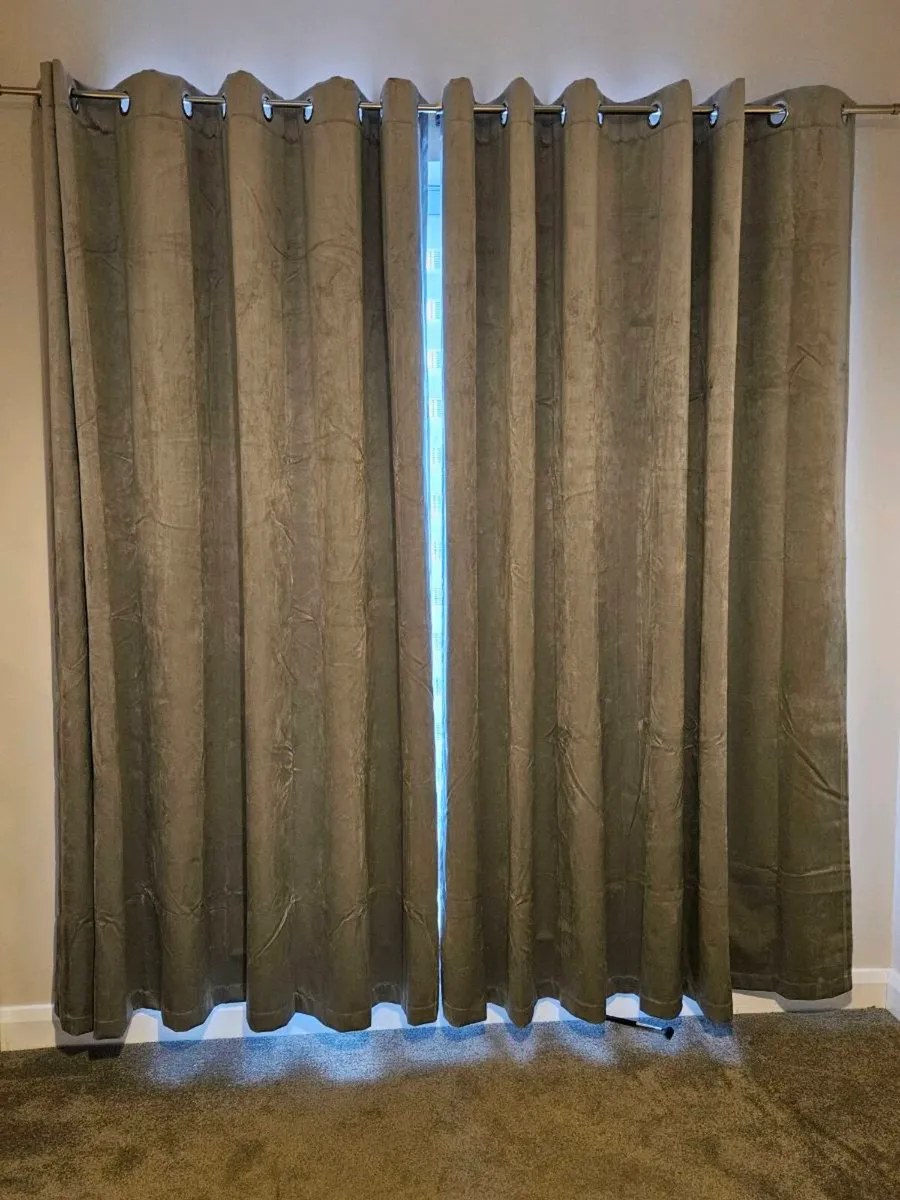Beautiful Set of Velour light Grey Heavy curtains. - Image 1
