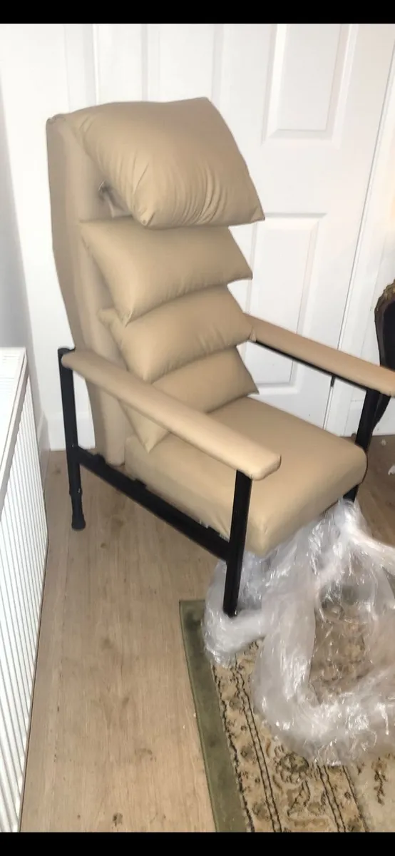 Orthopaedic chair (new) - Image 3