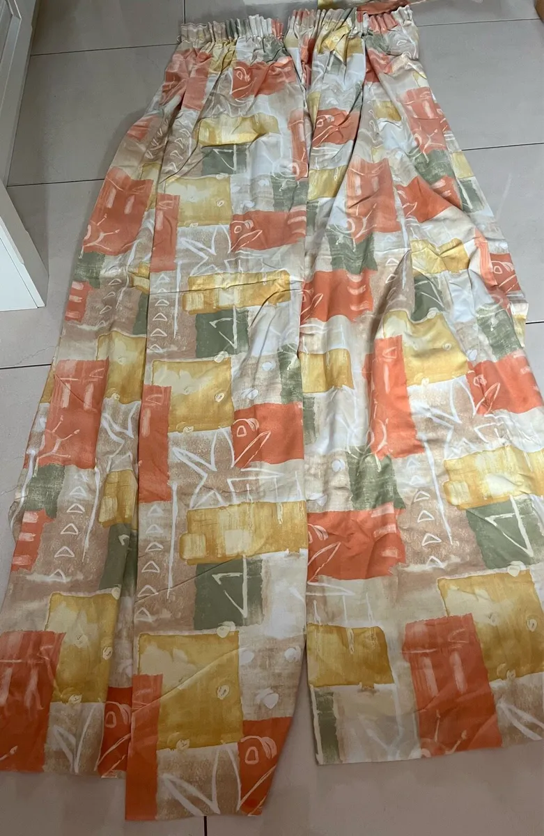 Swags & Tails Complete Curtain Set - Image 2