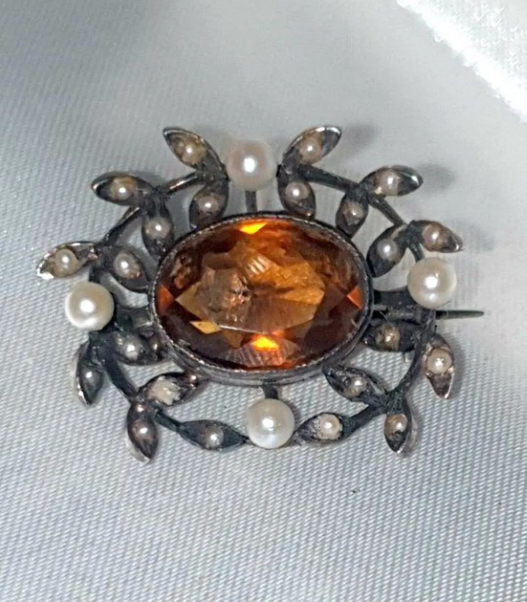 Continental Silver Citrine/Seed Pearl Brooch - Image 1