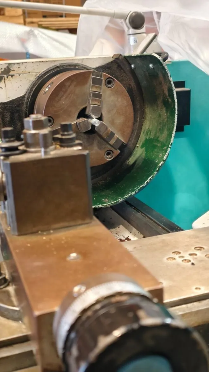 Lathe Colchester - Image 2