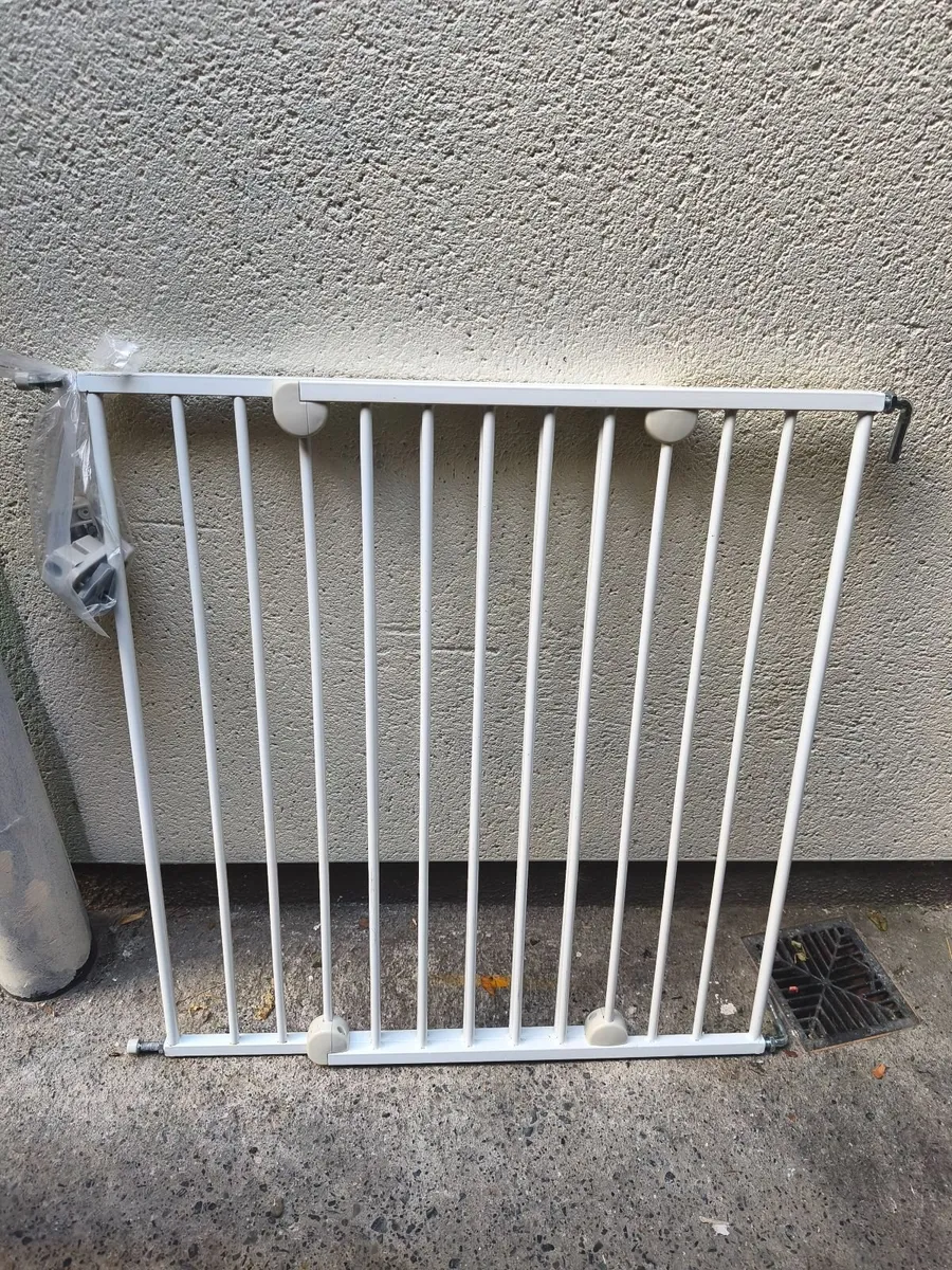 Safety gate