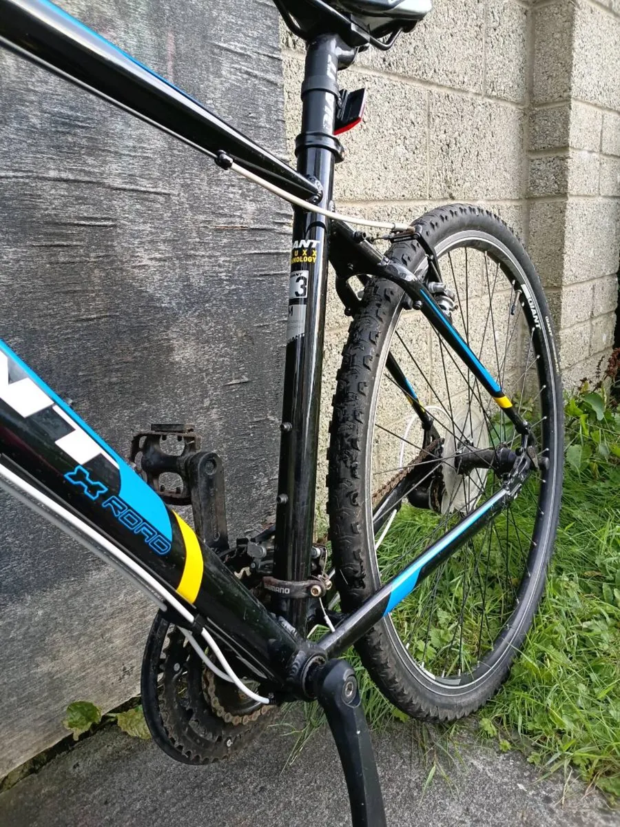 Giant roam 3 mountain bike - Image 3