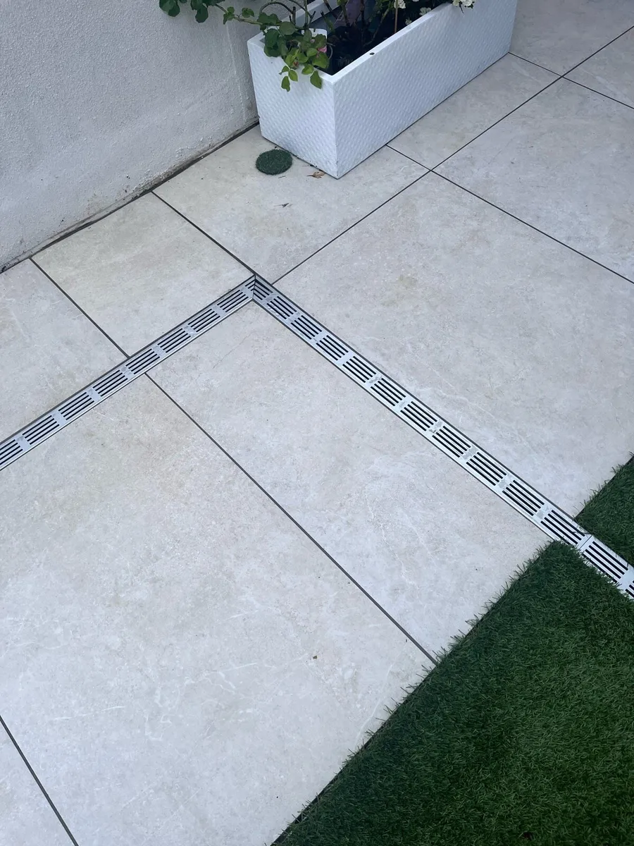 Outdoor porcelain tiles - Image 1