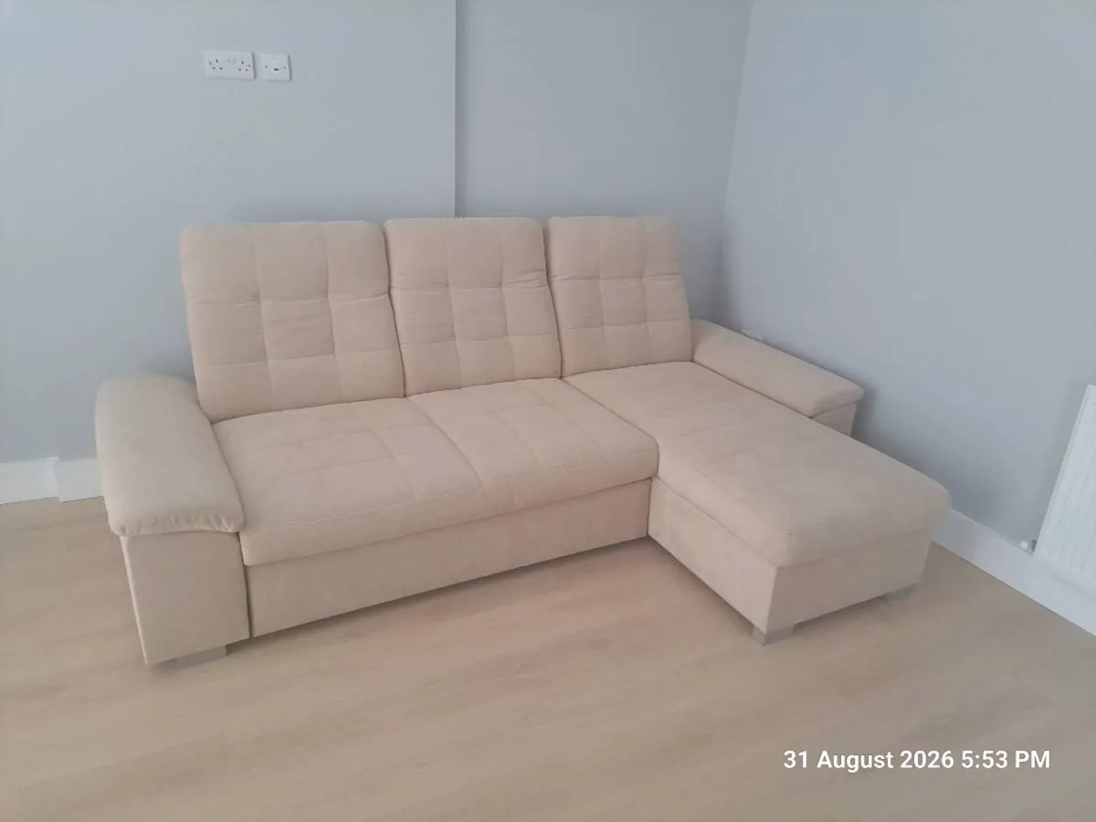 3 seater corner sofa bed - Image 1