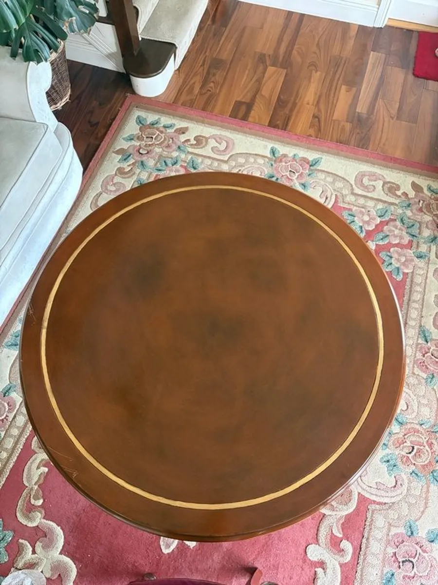 Round Oak Dining Table - Image 3