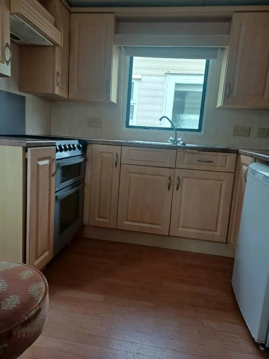 WILLERBY WESTMORELAND MOBILE HOME FOR SALE - Image 2