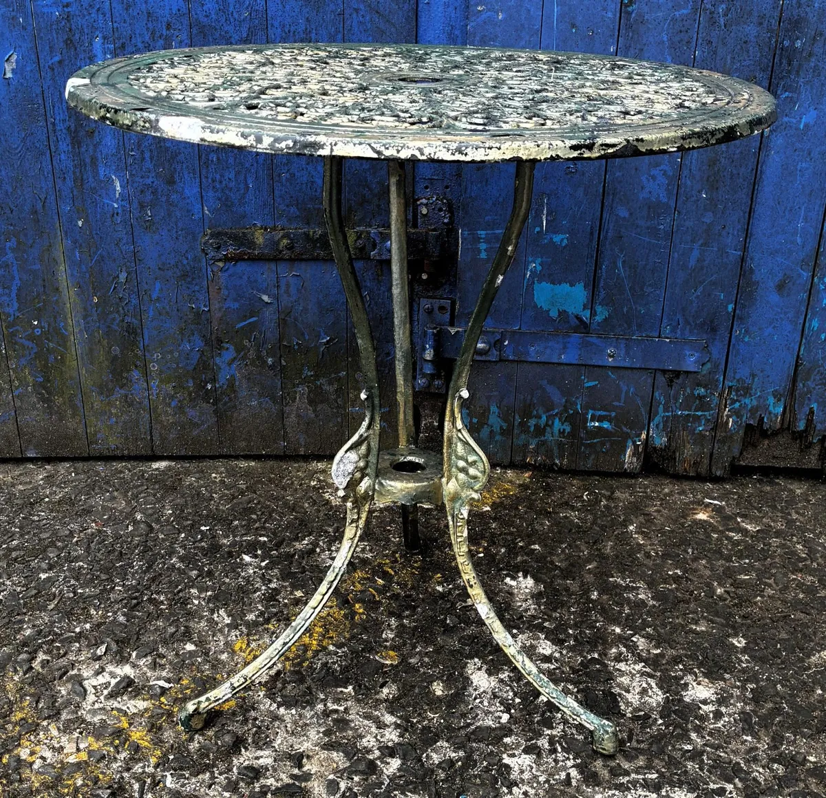 Cast Aluminium Garden Bistro Set - Image 2