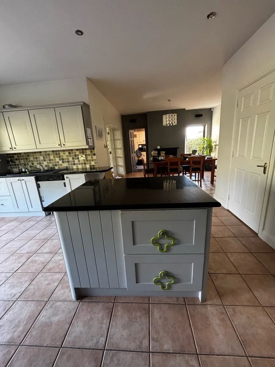Kitchen unit - Image 2