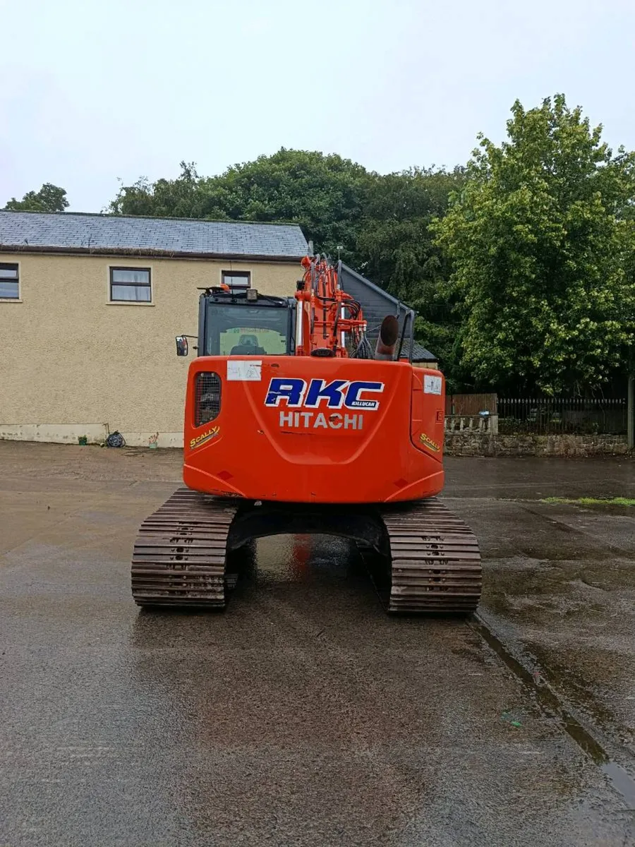 Hitachi digger - Image 4