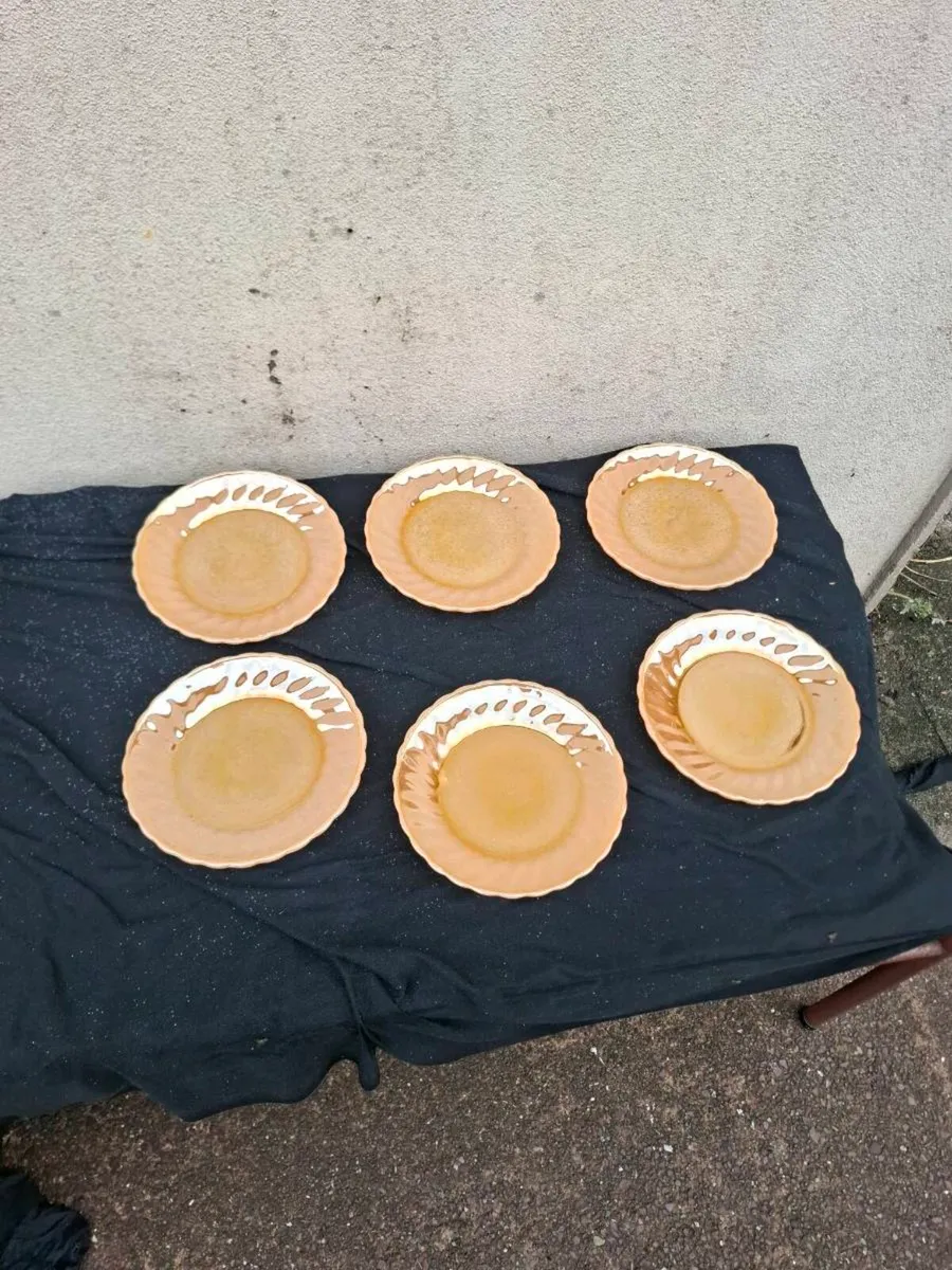 6 fire king sides plates postage possible - Image 1
