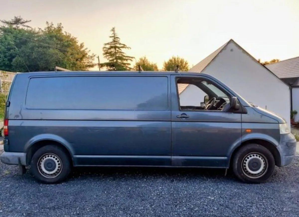 VW Campervan - Image 2