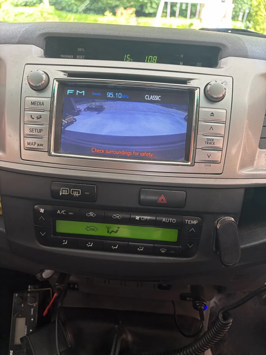 Toyota hilux invincible 3.0 ltr - Image 3