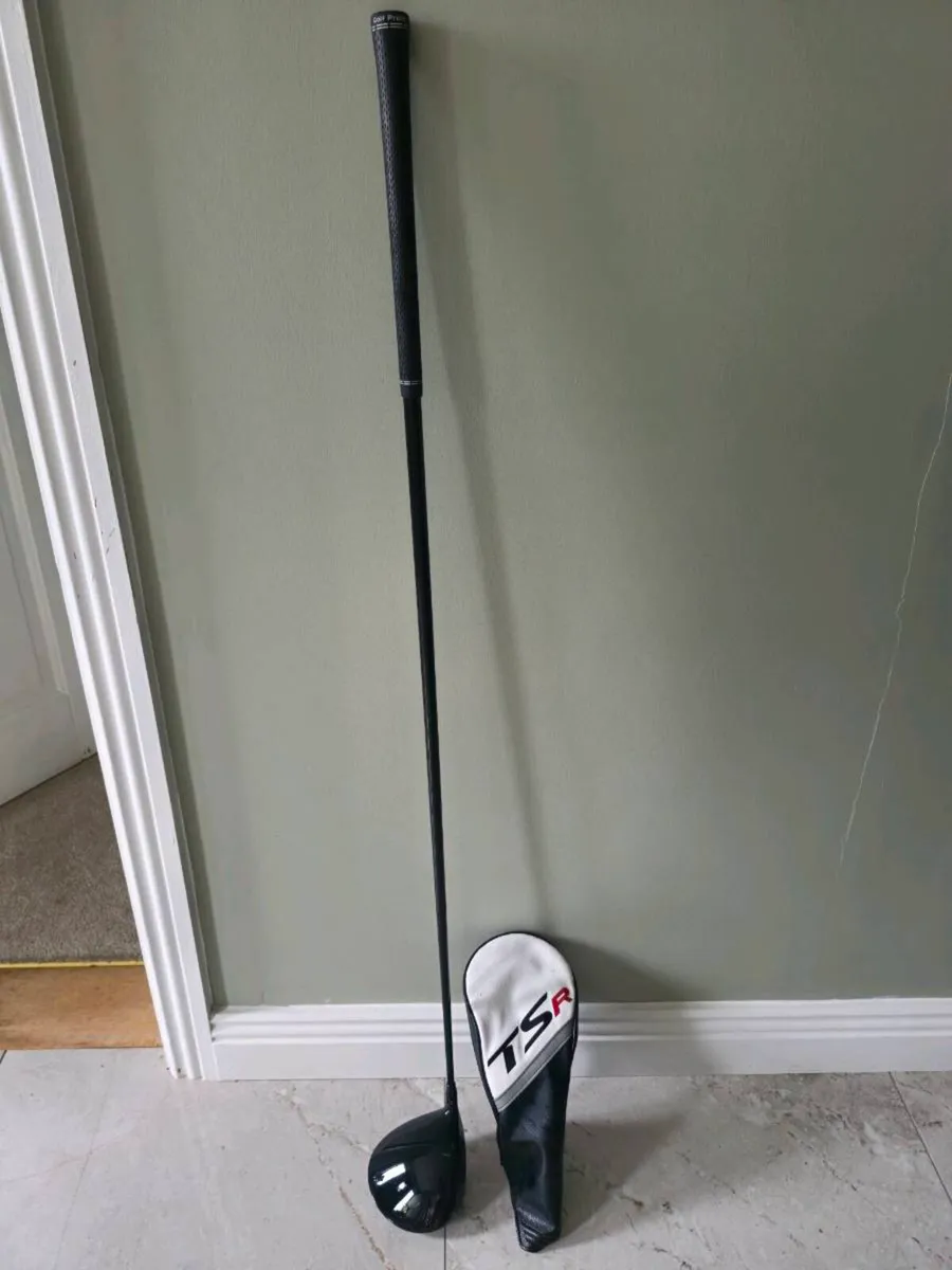 Titleist TSR2 Driver - Image 1