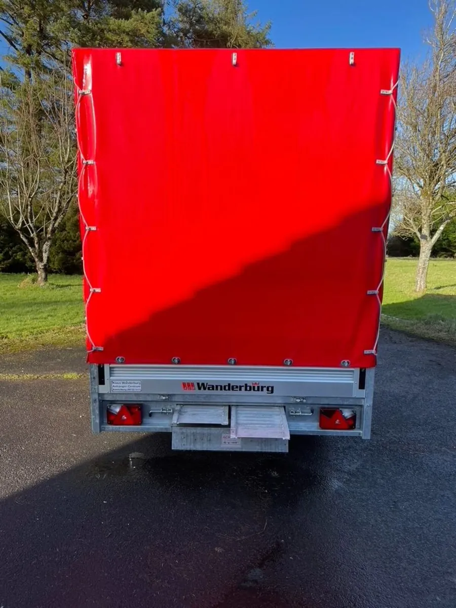 Unique covered 10x6 twin axle trailer - Image 3