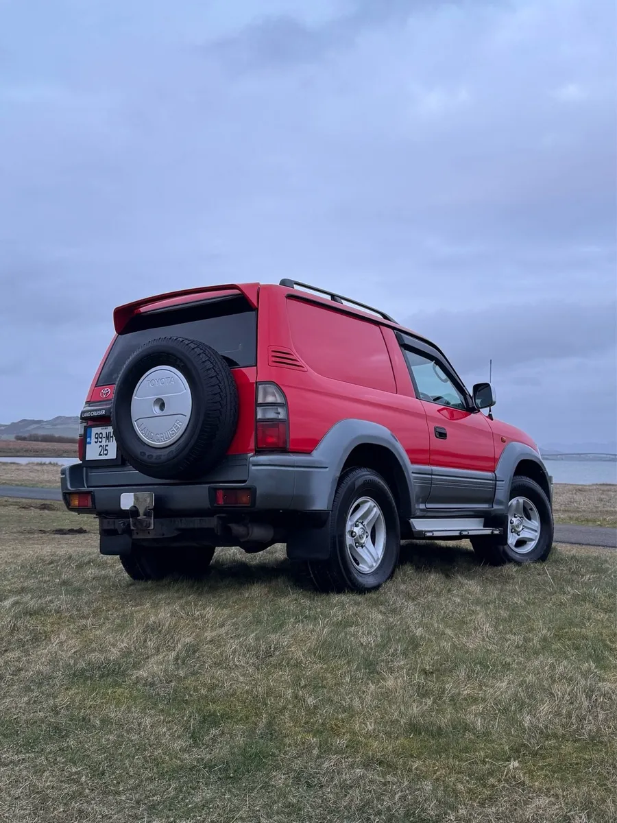 Toyota Land Cruiser - Image 3