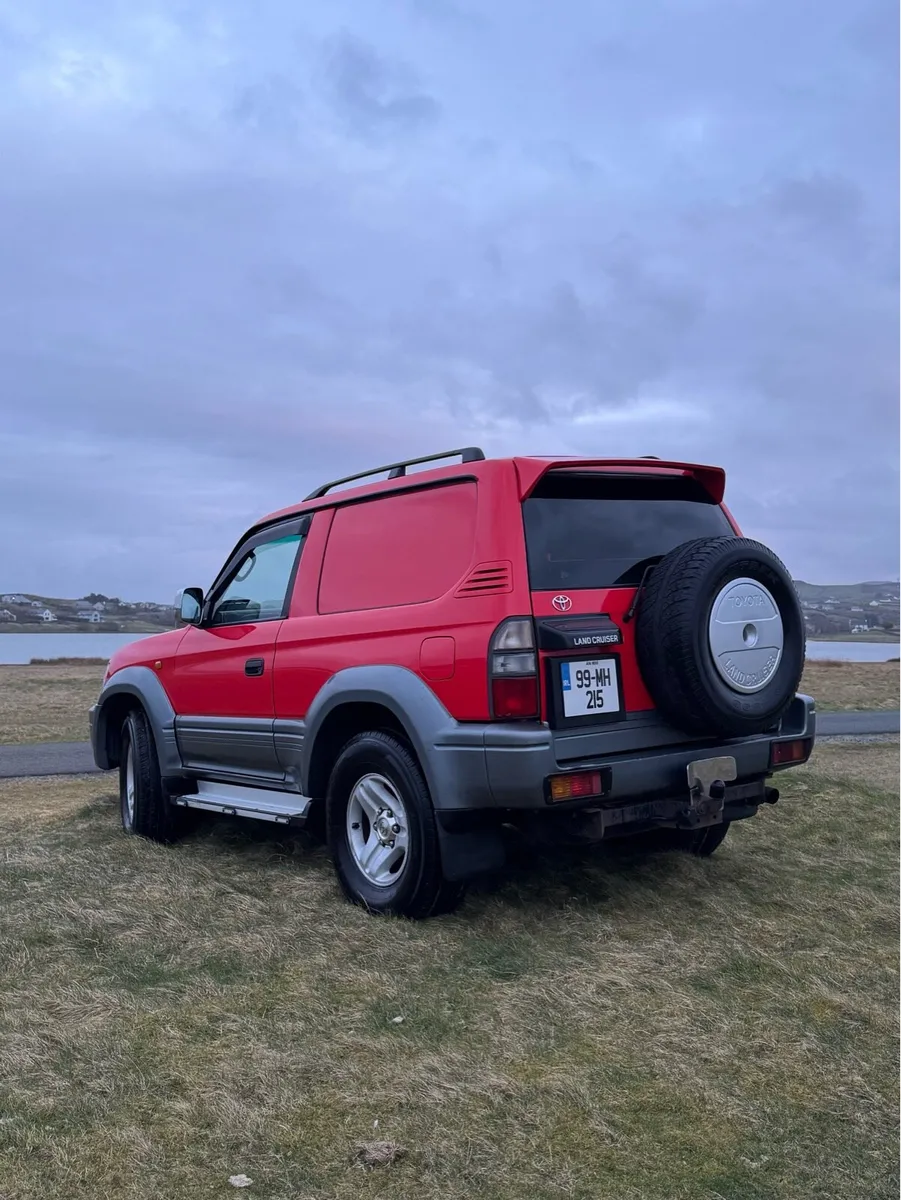 Toyota Land Cruiser - Image 4
