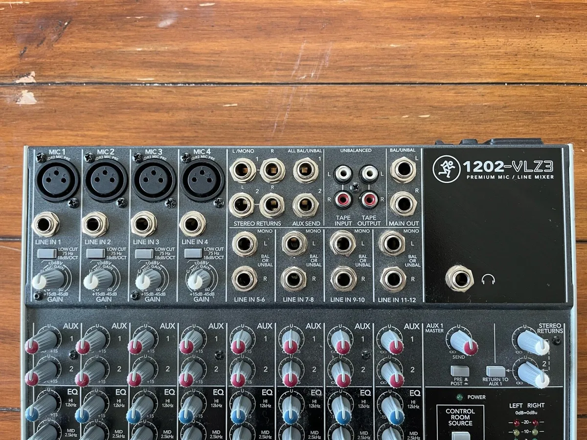 Mackie 1402-VLZ3 14-Channel Compact Mixer - Image 4