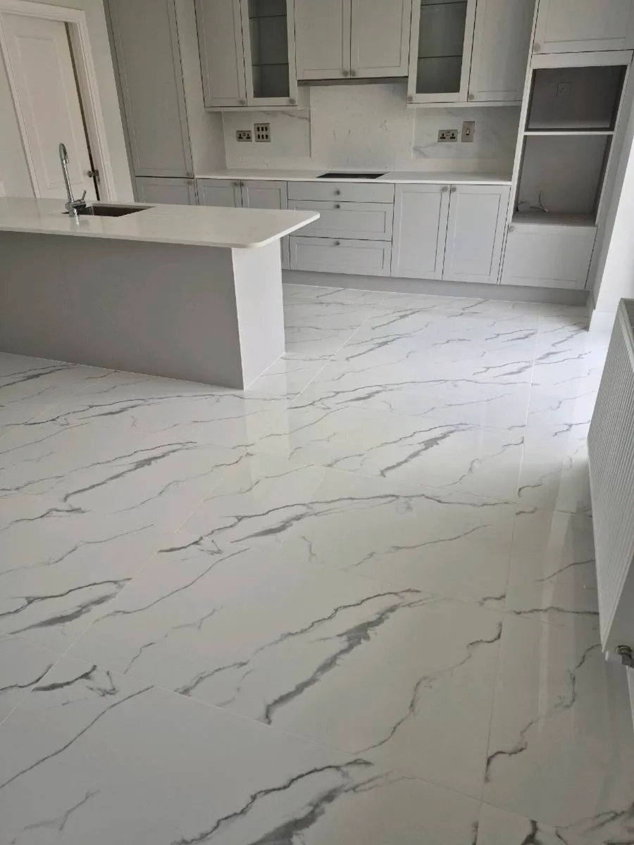 Tiler available - Image 1