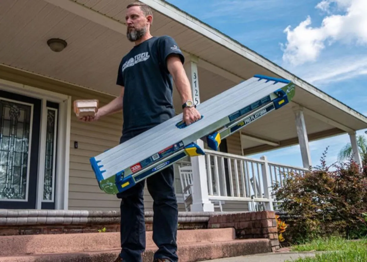 Werner Pro Adjustable Platform Ladder - Image 2