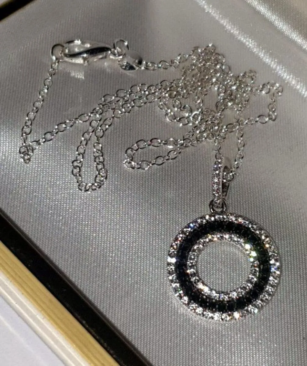 Vintage Harrods Sterling Silver Pendant/Chain - Image 4