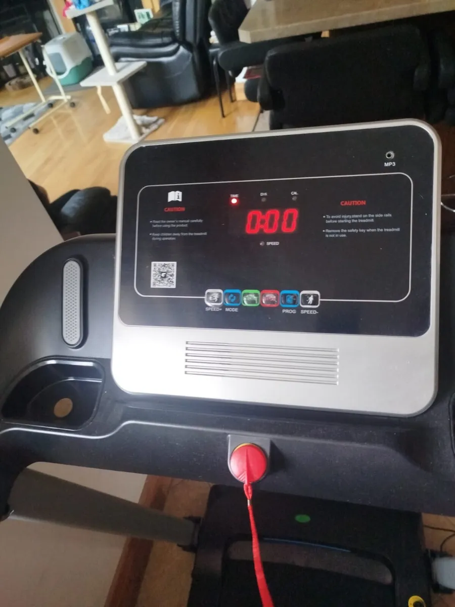 Treadmill - Image 1