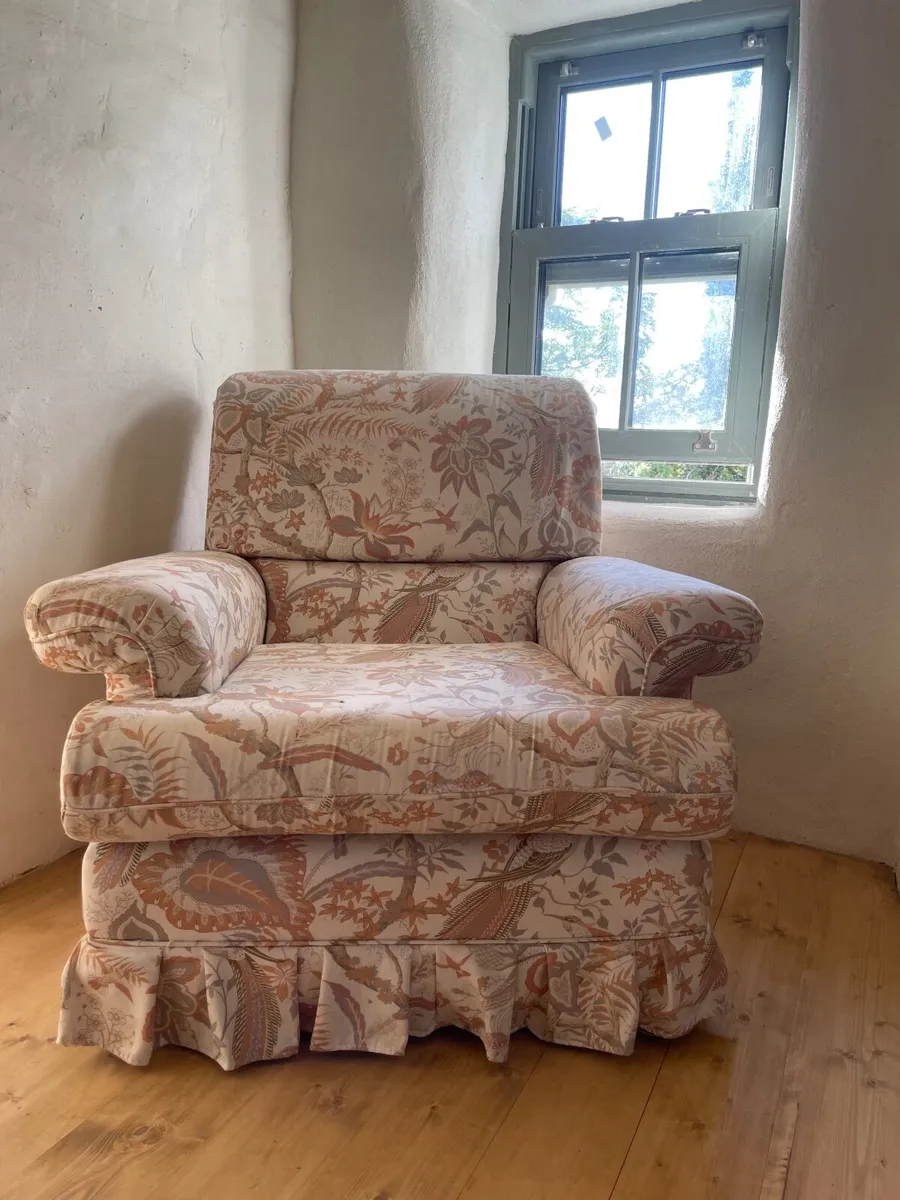 One of a kind vintage sofa. - Image 2
