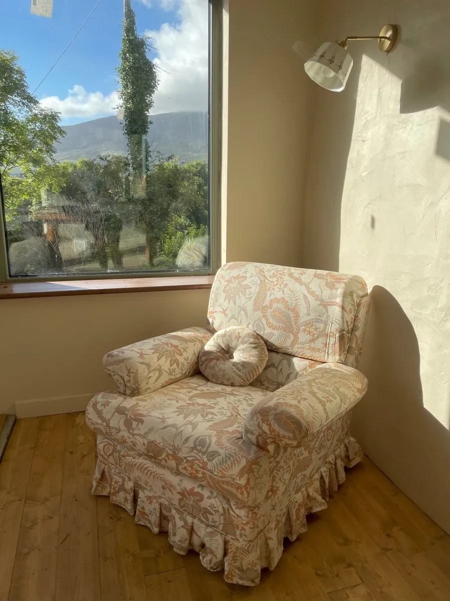 One of a kind vintage sofa. - Image 1