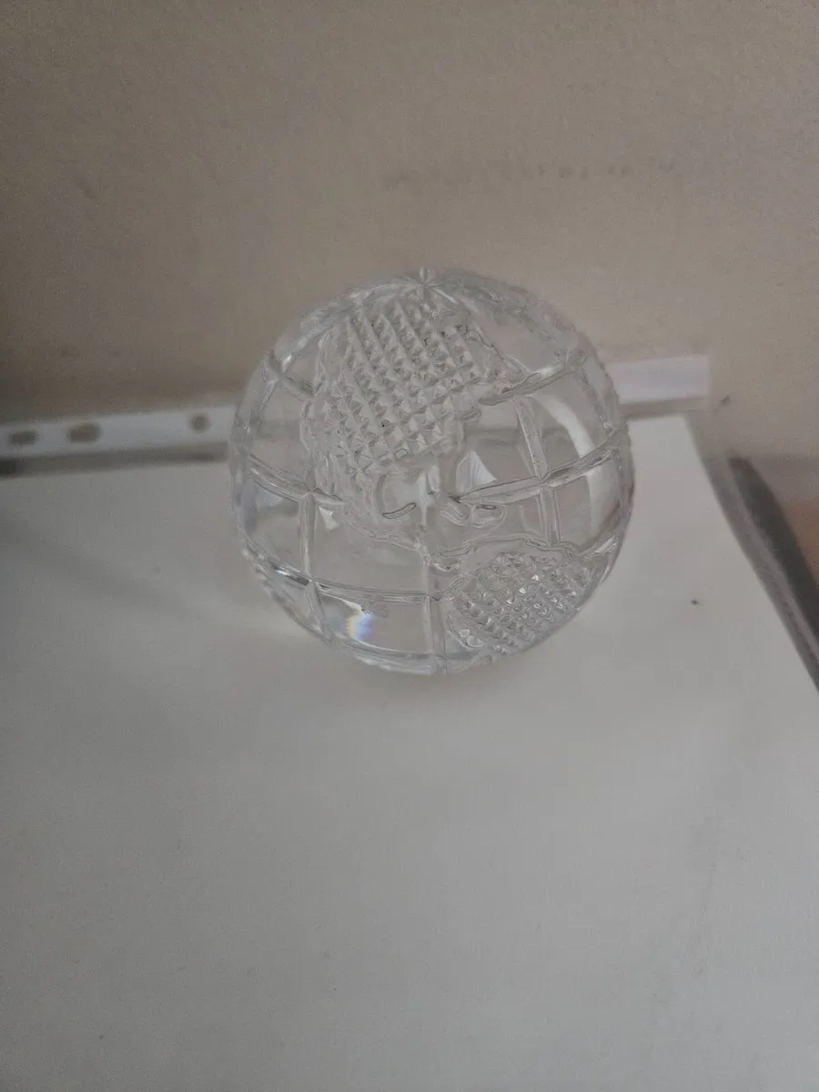 Waterford Crystal Paper Weight Map of the World - Image 2