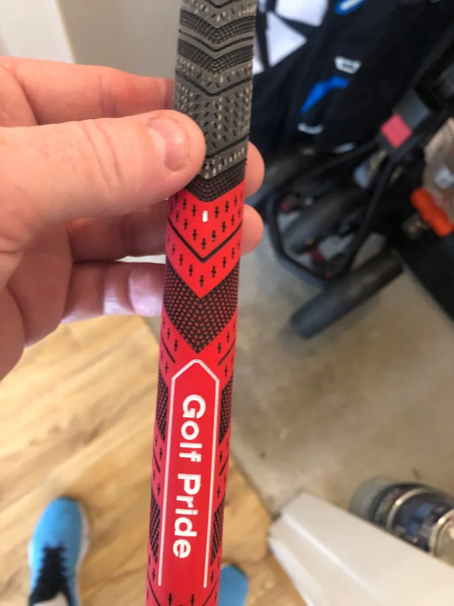 Set (10) Midsize Golf Pride Grips - Image 3