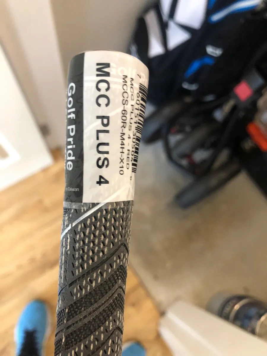 Set (10) Midsize Golf Pride Grips - Image 4