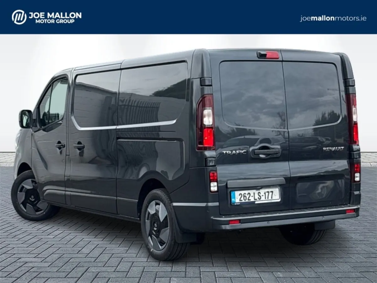 Renault Trafic LL30 170 9SP EXTRA SPORT - EX VAT P - Image 3