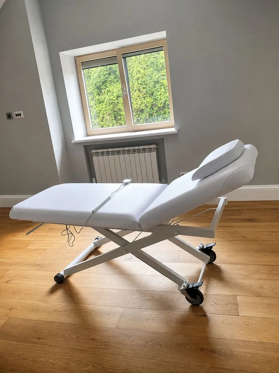 Massage Bed - Image 4