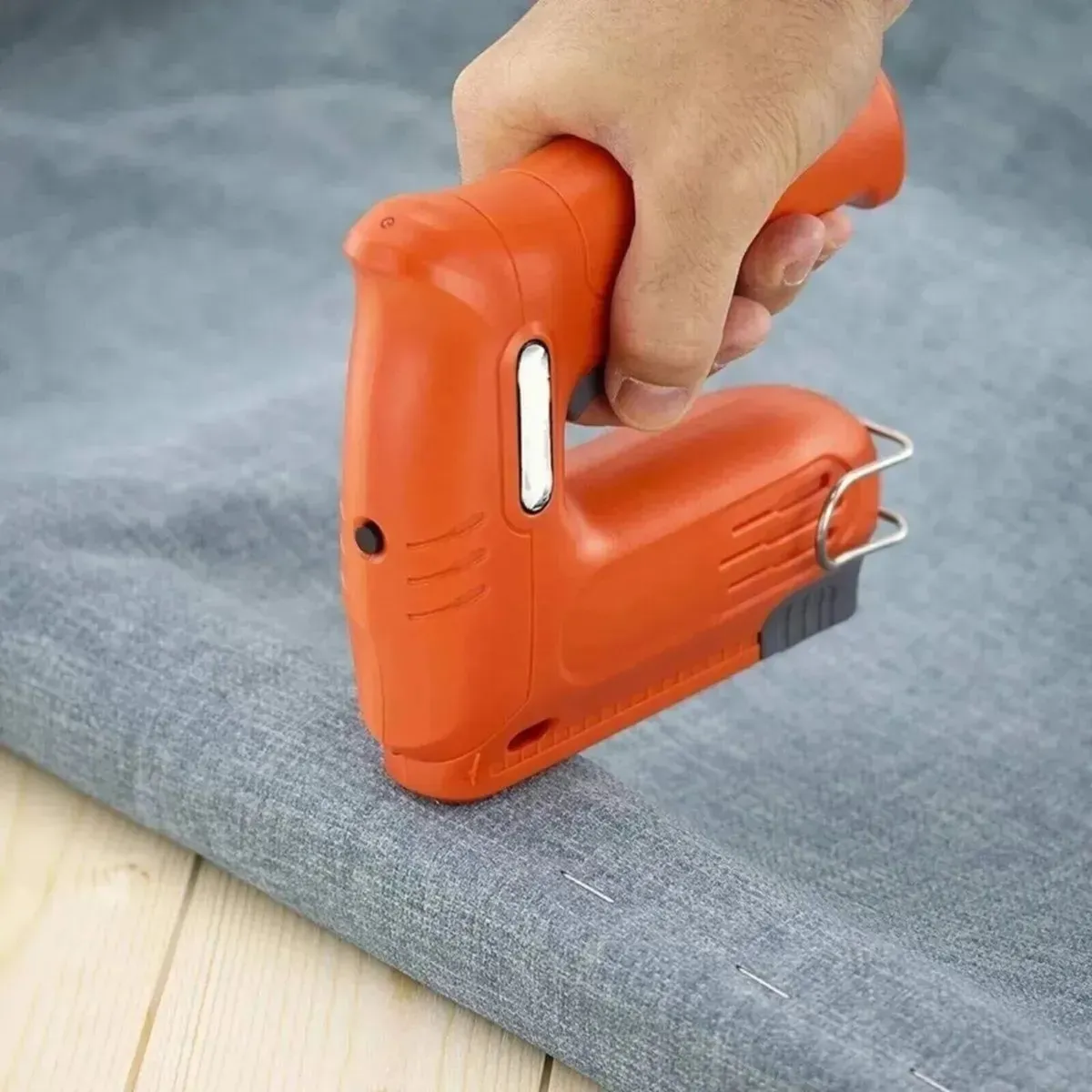 Cordless Nail Gun 4V Electric Staple Gun - Image 2