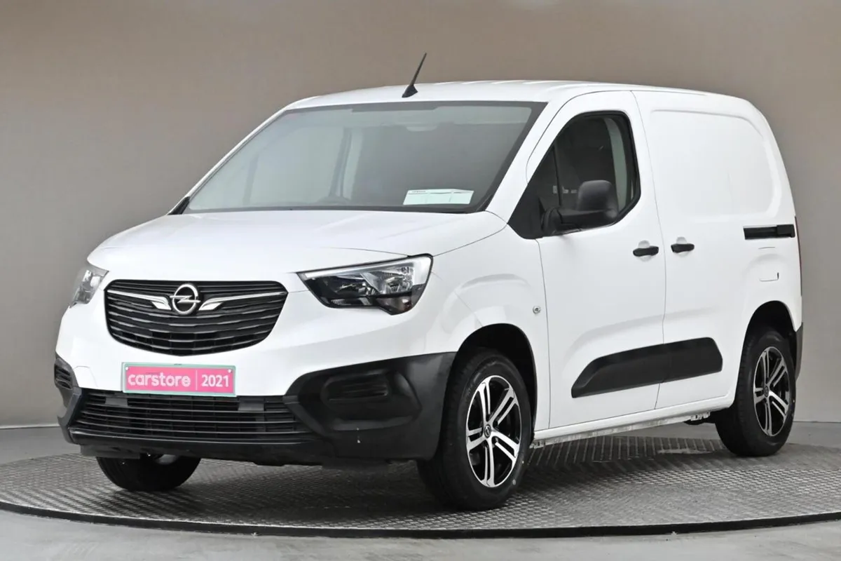 Opel Combo 1.5 CDTI 5SPD 75BHP 3SEATER MY21-L1H1** - Image 3