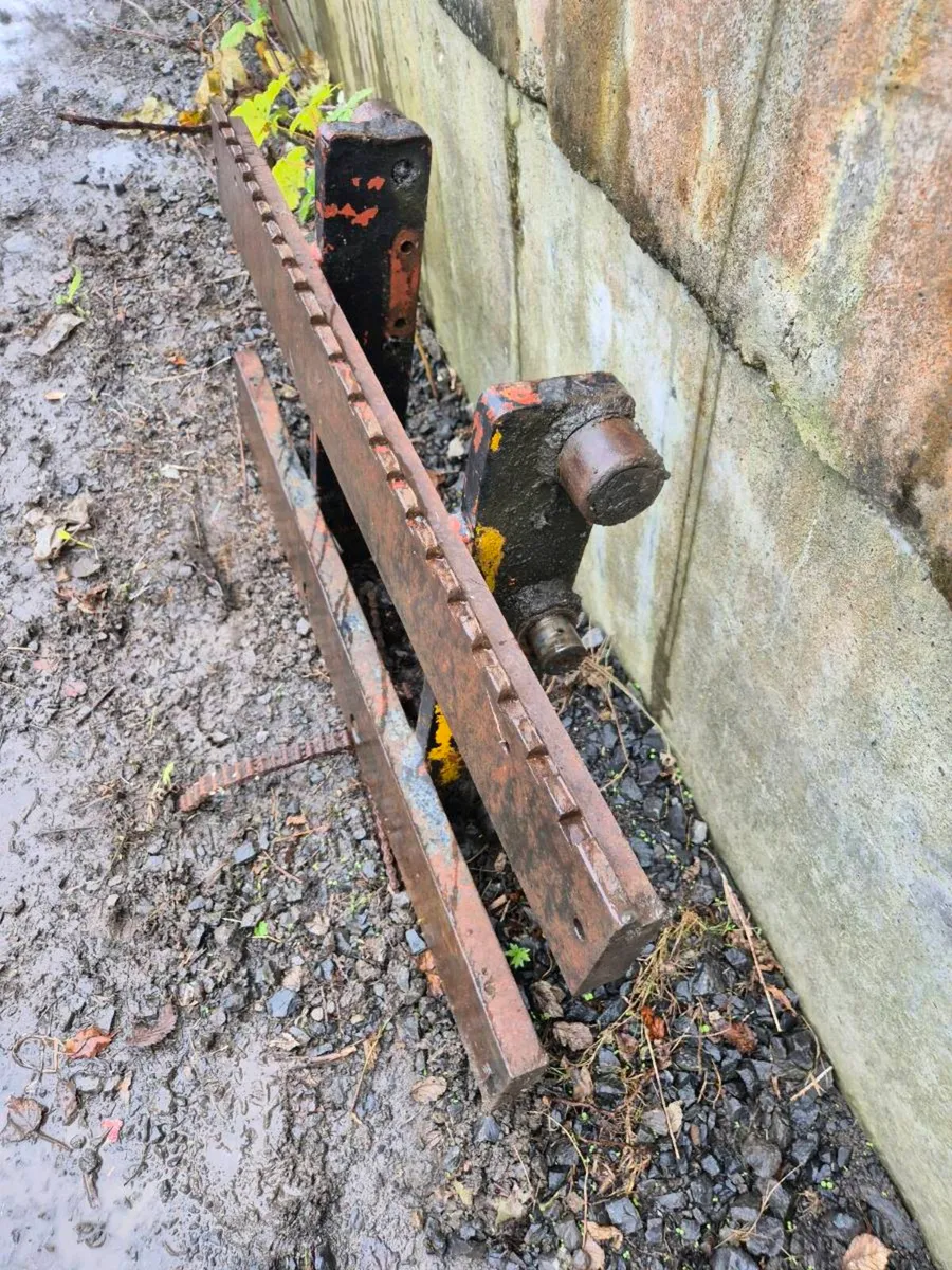 Forklift Carriage - Image 3