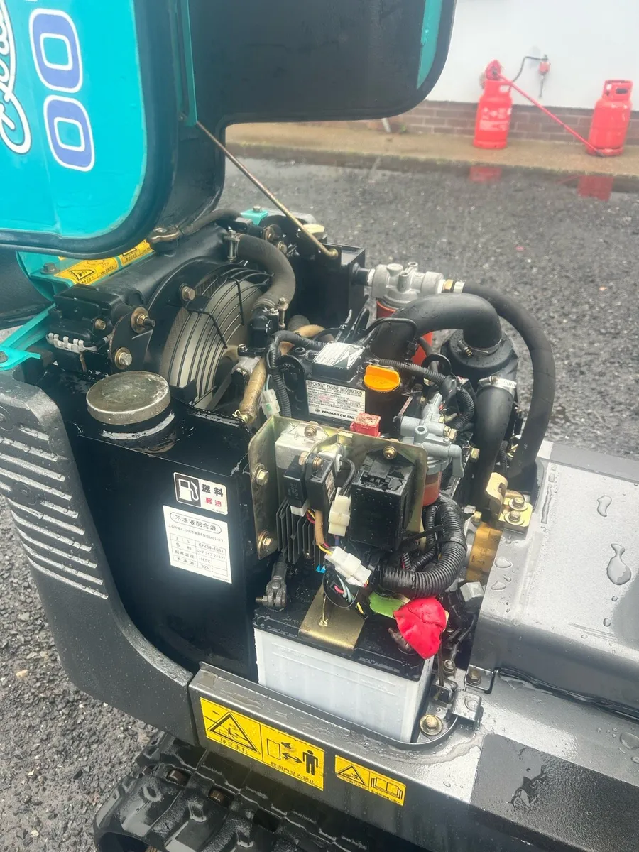 Kobelco SK007-5 Rubber Tracks, Blade,  Offset - Image 4