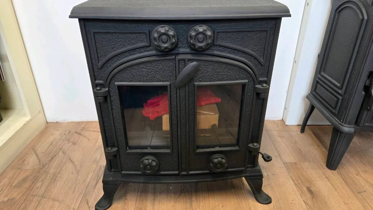 Stove - Image 1