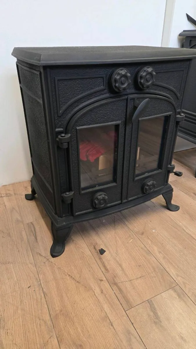 Stove - Image 2