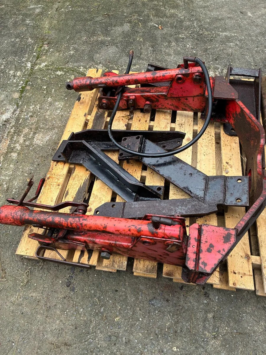Massey loader Brackets. - Image 4